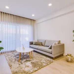 https://ella-fantastic-apartment-vilamoura.hotelaalgarve.com